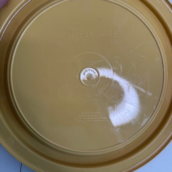 Vintage Tupperware Harvest Gold Pie Cake Keeper Carrier 719-2 With Handle - Picture 5 of 8